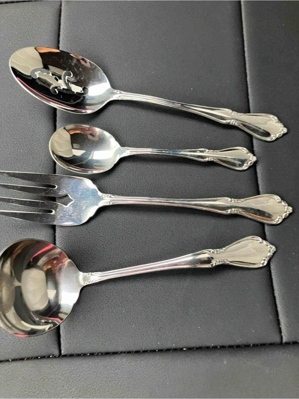 Oneida Oneidacraft Deluxe CHATEAU Stainless Flatware 4 SERVING PIECES